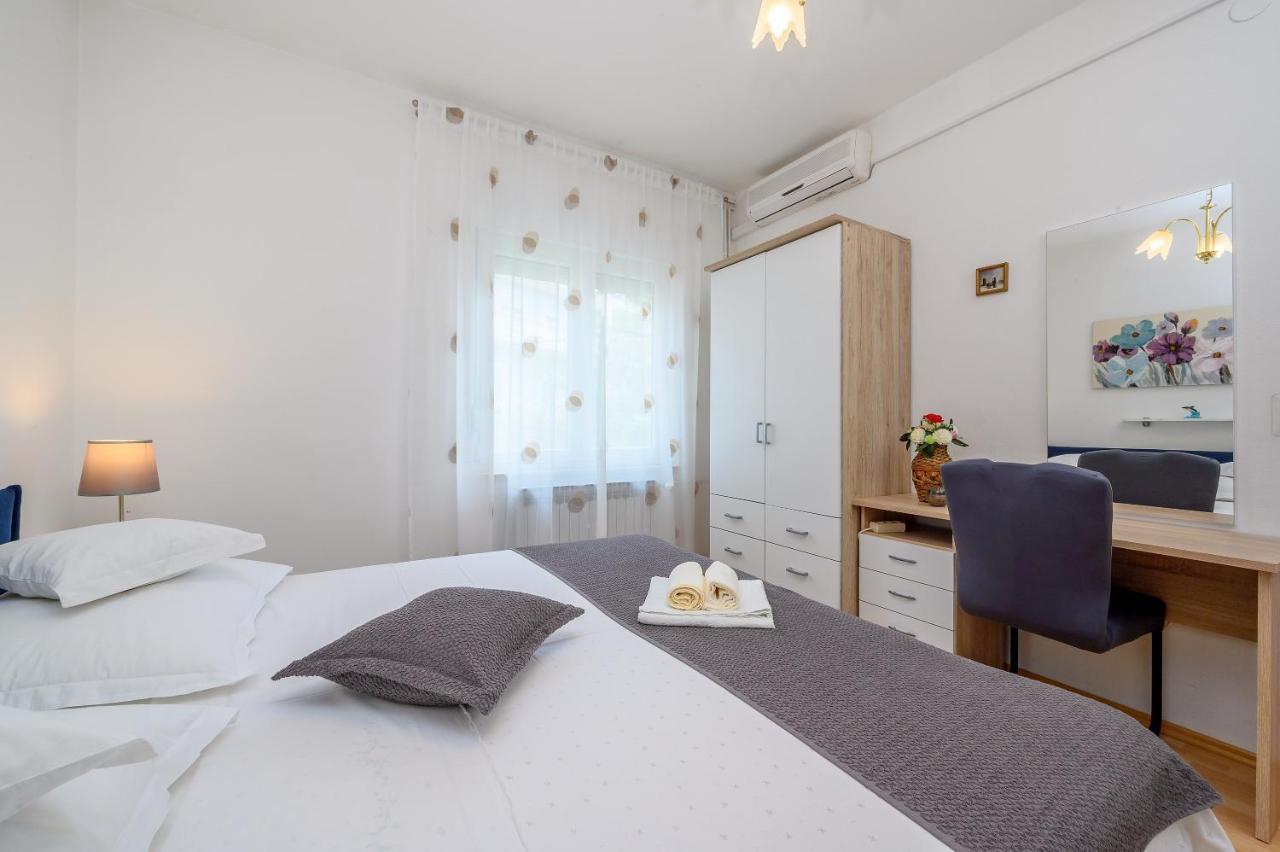 Apartments Juric Podstrana Eksteriør billede