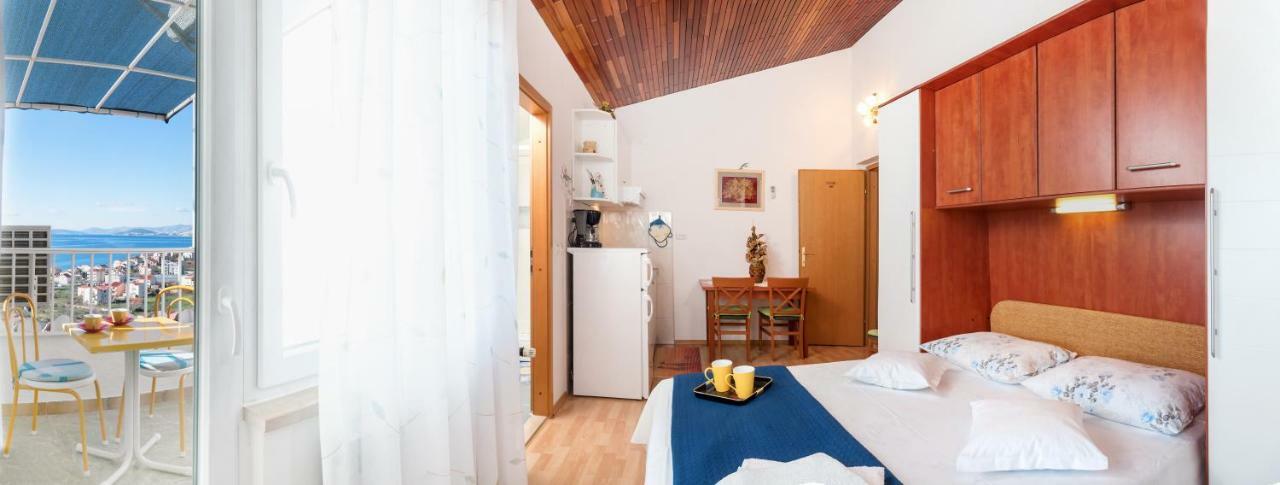 Apartments Juric Podstrana Eksteriør billede